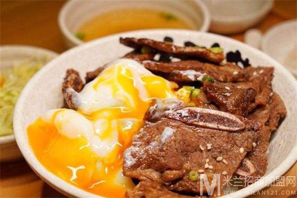 熊吞大碗丼日式烧肉饭加盟