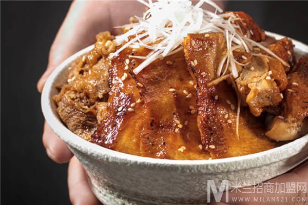 熊吞大碗丼日式烧肉饭加盟